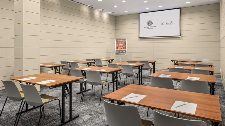 <b>Hotel Lycium Debrecen Meeting</b>. Images powered by <a href="https://iceportal.shijigroup.com/" title="IcePortal" target="_blank">IcePortal</a>.