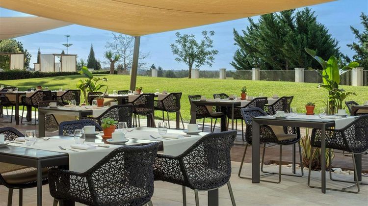 Victoria Golf Resort and Spa Restaurant