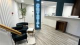<b>Best Western Hotel Le Crystal Dinard Lobby</b>. Images powered by <a href="https://iceportal.shijigroup.com/" title="IcePortal" target="_blank">IcePortal</a>.