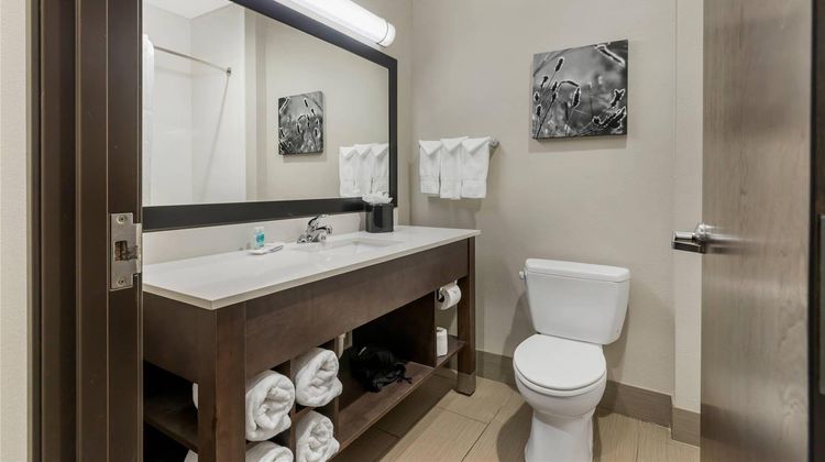 Comfort Inn & Suites Claremore Room