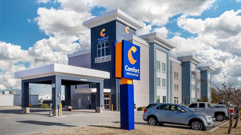 <b>Comfort Inn & Suites Claremore Exterior</b>. Images powered by <a href="https://iceportal.shijigroup.com/" title="IcePortal" target="_blank">IcePortal</a>.