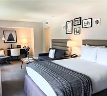 Claridge House Chicago Room