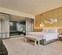 Secan Hotel Qingdao, Curio Collection by Room
