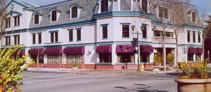 The Rose Hotel Exterior