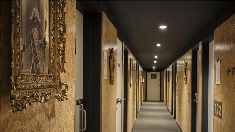 <b>Hotel Moustache Lobby</b>. Images powered by <a href="https://iceportal.shijigroup.com/" title="IcePortal" target="_blank">IcePortal</a>.