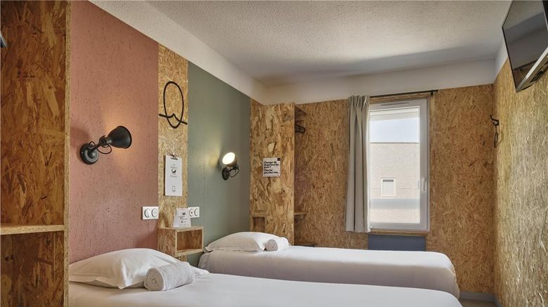 <b>Hotel Moustache Room</b>. Images powered by <a href="https://iceportal.shijigroup.com/" title="IcePortal" target="_blank">IcePortal</a>.