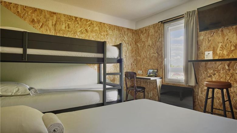 <b>Hotel Moustache Room</b>. Images powered by <a href="https://iceportal.shijigroup.com/" title="IcePortal" target="_blank">IcePortal</a>.