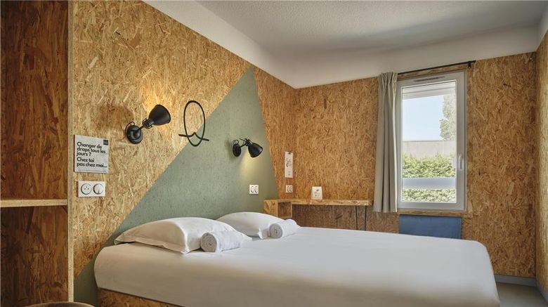 <b>Hotel Moustache Room</b>. Images powered by <a href="https://iceportal.shijigroup.com/" title="IcePortal" target="_blank">IcePortal</a>.
