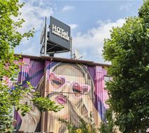 Foxotel Exterior