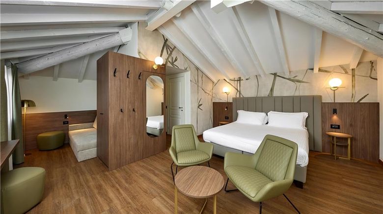 <b>Park Hotel Casimiro Village Suite</b>. Images powered by <a href="https://iceportal.shijigroup.com/" title="IcePortal" target="_blank">IcePortal</a>.