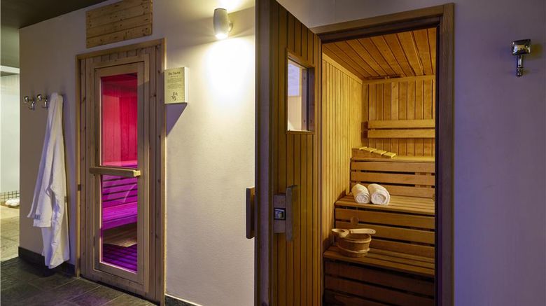 <b>Park Hotel Casimiro Village Spa</b>. Images powered by <a href="https://iceportal.shijigroup.com/" title="IcePortal" target="_blank">IcePortal</a>.