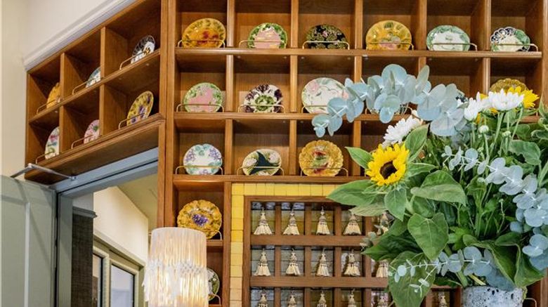 <b>Hotel Amista, Maison Provencale Lobby</b>. Images powered by <a href="https://iceportal.shijigroup.com/" title="IcePortal" target="_blank">IcePortal</a>.