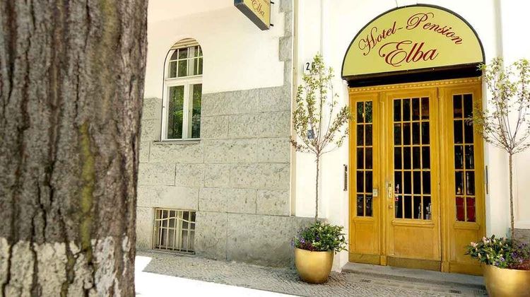 Hotel Elba Exterior