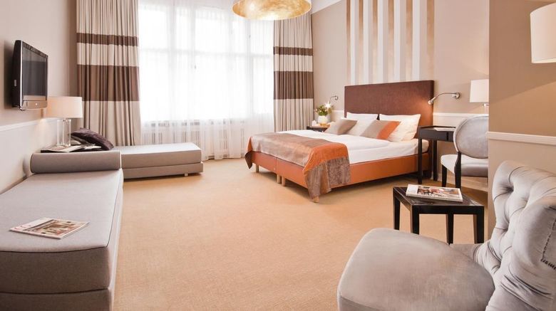 <b>Hotel Elba Room</b>. Images powered by <a href="https://iceportal.shijigroup.com/" title="IcePortal" target="_blank">IcePortal</a>.