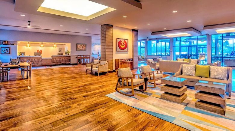 <b>Hilo Hawaiian Hotel, Trademark Collection Lobby</b>. Images powered by <a href="https://iceportal.shijigroup.com/" title="IcePortal" target="_blank">IcePortal</a>.