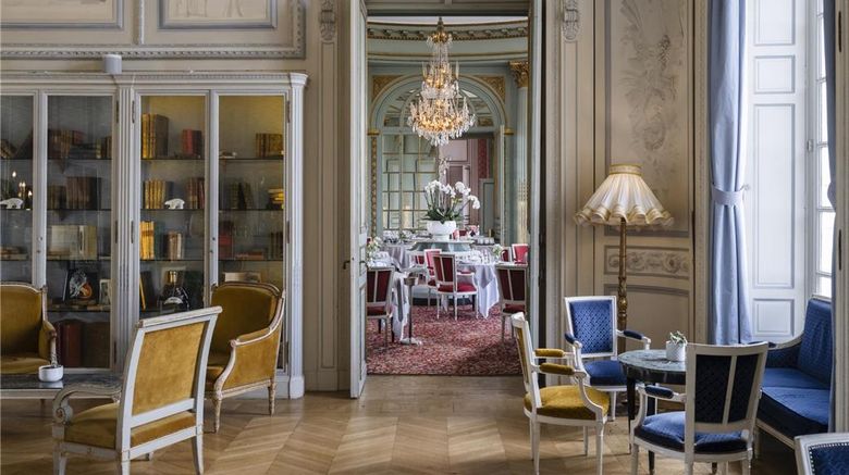 <b>Chateau d'Artigny Restaurant</b>. Images powered by <a href="https://iceportal.shijigroup.com/" title="IcePortal" target="_blank">IcePortal</a>.