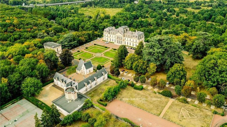 <b>Chateau d'Artigny Exterior</b>. Images powered by <a href="https://iceportal.shijigroup.com/" title="IcePortal" target="_blank">IcePortal</a>.