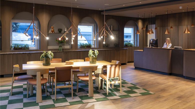 <b>Scandic Stuttgart Europaviertel Lobby</b>. Images powered by <a href="https://iceportal.shijigroup.com/" title="IcePortal" target="_blank">IcePortal</a>.