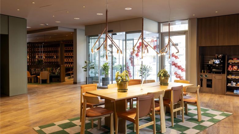 <b>Scandic Stuttgart Europaviertel Lobby</b>. Images powered by <a href="https://iceportal.shijigroup.com/" title="IcePortal" target="_blank">IcePortal</a>.