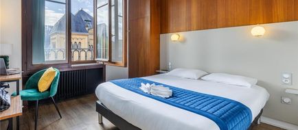 Bristol Hotel Room
