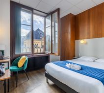 Bristol Hotel Room