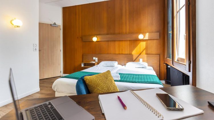 Bristol Hotel Room