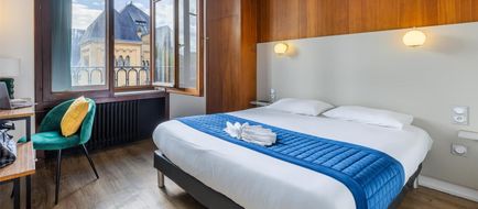 Bristol Hotel Room