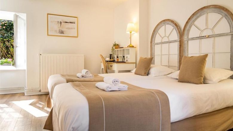 <b>Hotel de la Porte Saint Malo Room</b>. Images powered by <a href="https://iceportal.shijigroup.com/" title="IcePortal" target="_blank">IcePortal</a>.