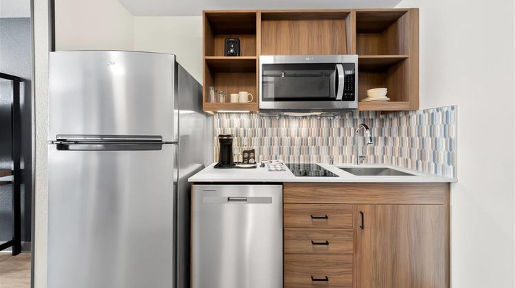 Everhome Suites San Bernardino Loma Suite