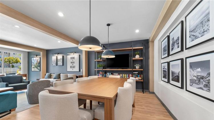Everhome Suites San Bernardino Loma Lobby