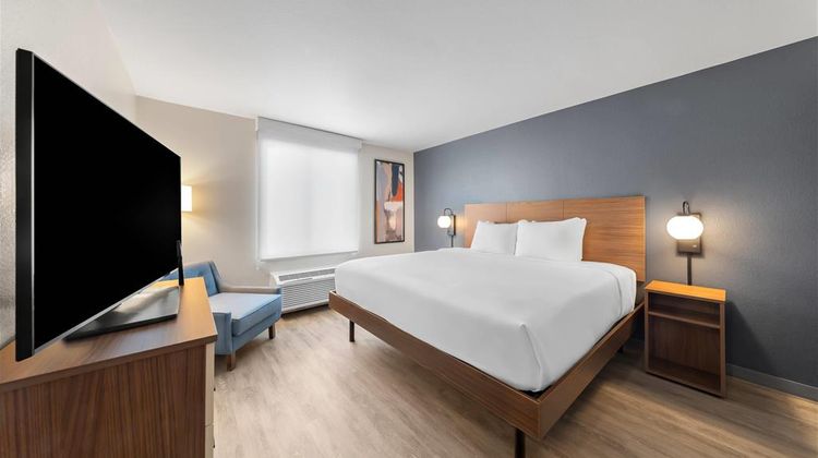 Everhome Suites San Bernardino Loma Suite