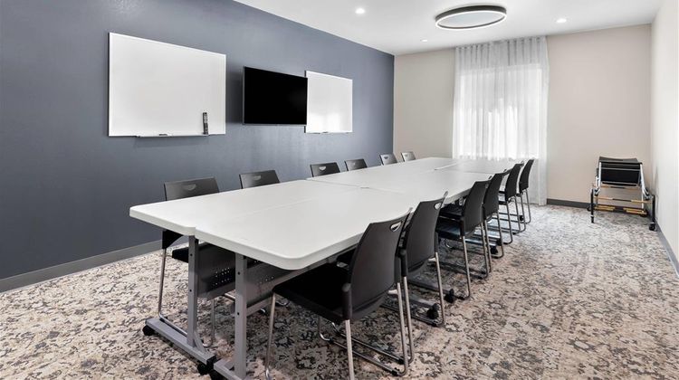 Everhome Suites San Bernardino Loma Meeting