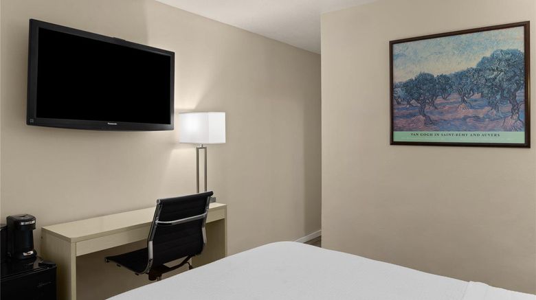 <b>The Dylan, a Baymont by Wyndham Room</b>. Images powered by <a href="https://iceportal.shijigroup.com/" title="IcePortal" target="_blank">IcePortal</a>.