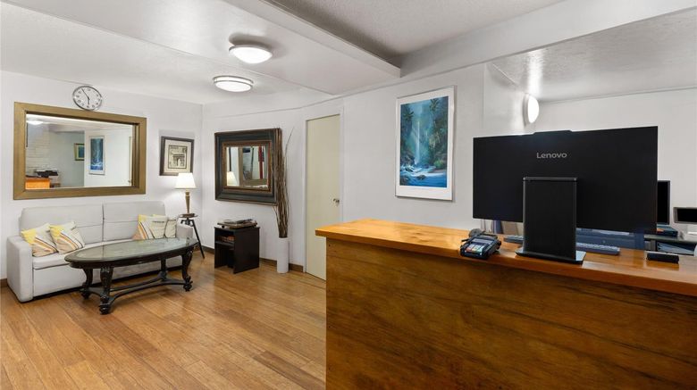 <b>The Dylan, a Baymont by Wyndham Lobby</b>. Images powered by <a href="https://iceportal.shijigroup.com/" title="IcePortal" target="_blank">IcePortal</a>.
