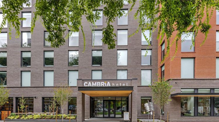 Cambria Hotel Portland-Pearl District Exterior