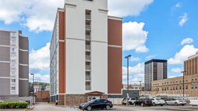 Quality Inn & Suites Charleston Plaza