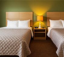 Travelodge by Wyndham Atlanta, Illinois Room