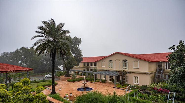 Radisson Resort Mount Abu Exterior