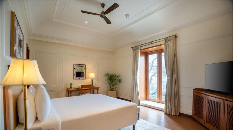 <b>Radisson Resort Mount Abu Suite</b>. Images powered by <a href="https://iceportal.shijigroup.com/" title="IcePortal" target="_blank">IcePortal</a>.