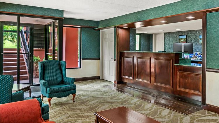 Econo Lodge Helen Lobby