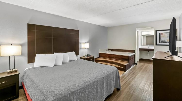 Econo Lodge Helen Suite