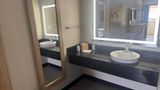 Days Inn by Wyndham Kansas City Northeast Room