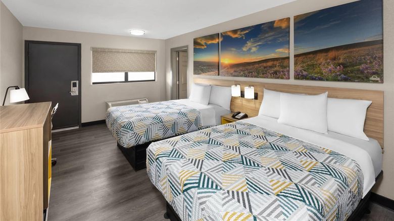 <b>Days Inn by Wyndham Kansas City Northeast Suite</b>. Images powered by <a href="https://iceportal.shijigroup.com/" title="IcePortal" target="_blank">IcePortal</a>.