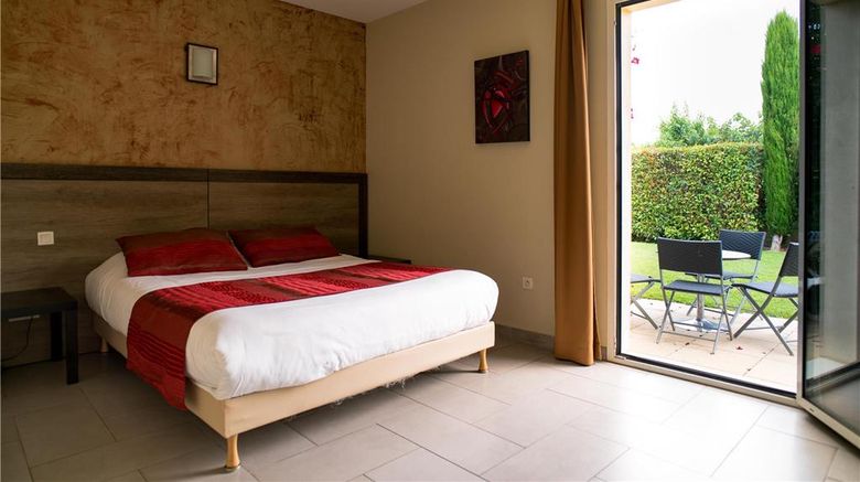 <b>Allotel Fos-sur-Mer Room</b>. Images powered by <a href="https://iceportal.shijigroup.com/" title="IcePortal" target="_blank">IcePortal</a>.