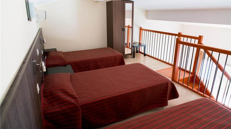 <b>Allotel Fos-sur-Mer Room</b>. Images powered by <a href="https://iceportal.shijigroup.com/" title="IcePortal" target="_blank">IcePortal</a>.