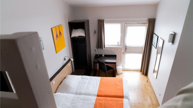 <b>Allotel Fos-sur-Mer Room</b>. Images powered by <a href="https://iceportal.shijigroup.com/" title="IcePortal" target="_blank">IcePortal</a>.