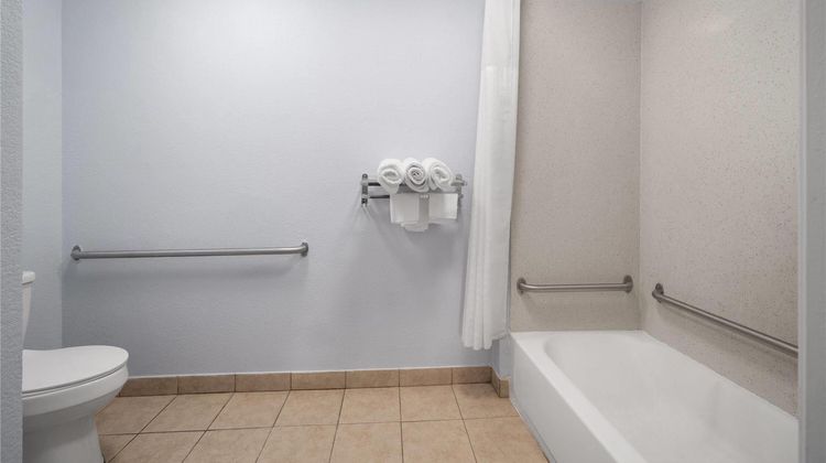 Days Inn by Wyndham Charlotte University Room
