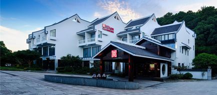 Hilton Garden Inn Zhoushan Mount Putuo Exterior