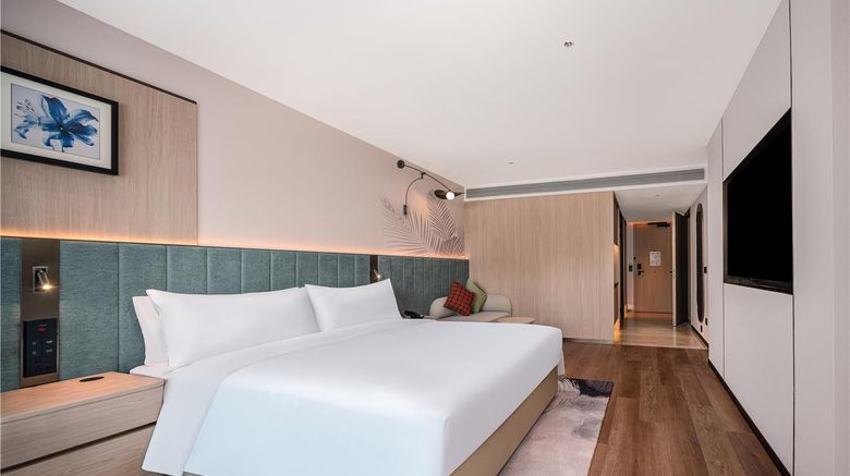 <b>Hilton Garden Inn Zhoushan Mount Putuo Room</b>. Images powered by <a href="https://iceportal.shijigroup.com/" title="IcePortal" target="_blank">IcePortal</a>.