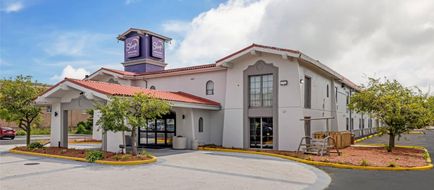 Sleep Inn & Suites Merrillville Exterior